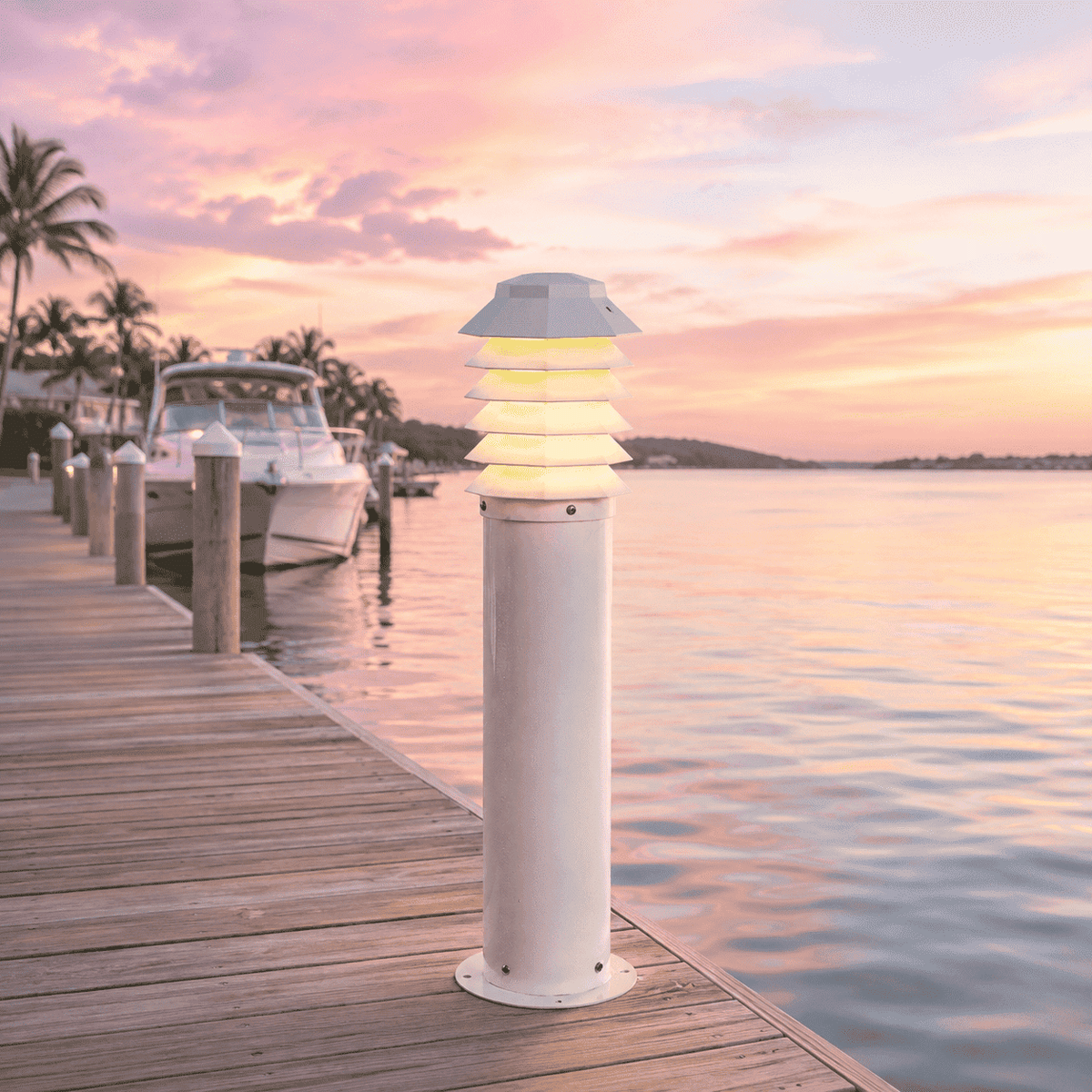DOCK LIGHT PEDESTAL - Outdoorsiness