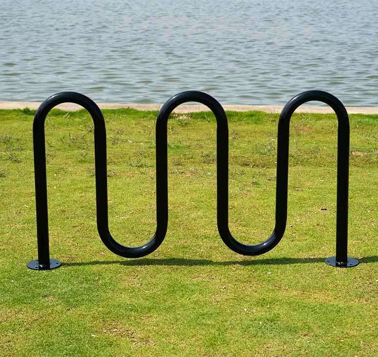 3 Rolling Wave Bike Rack - 7 Bikes - Outdoorsiness