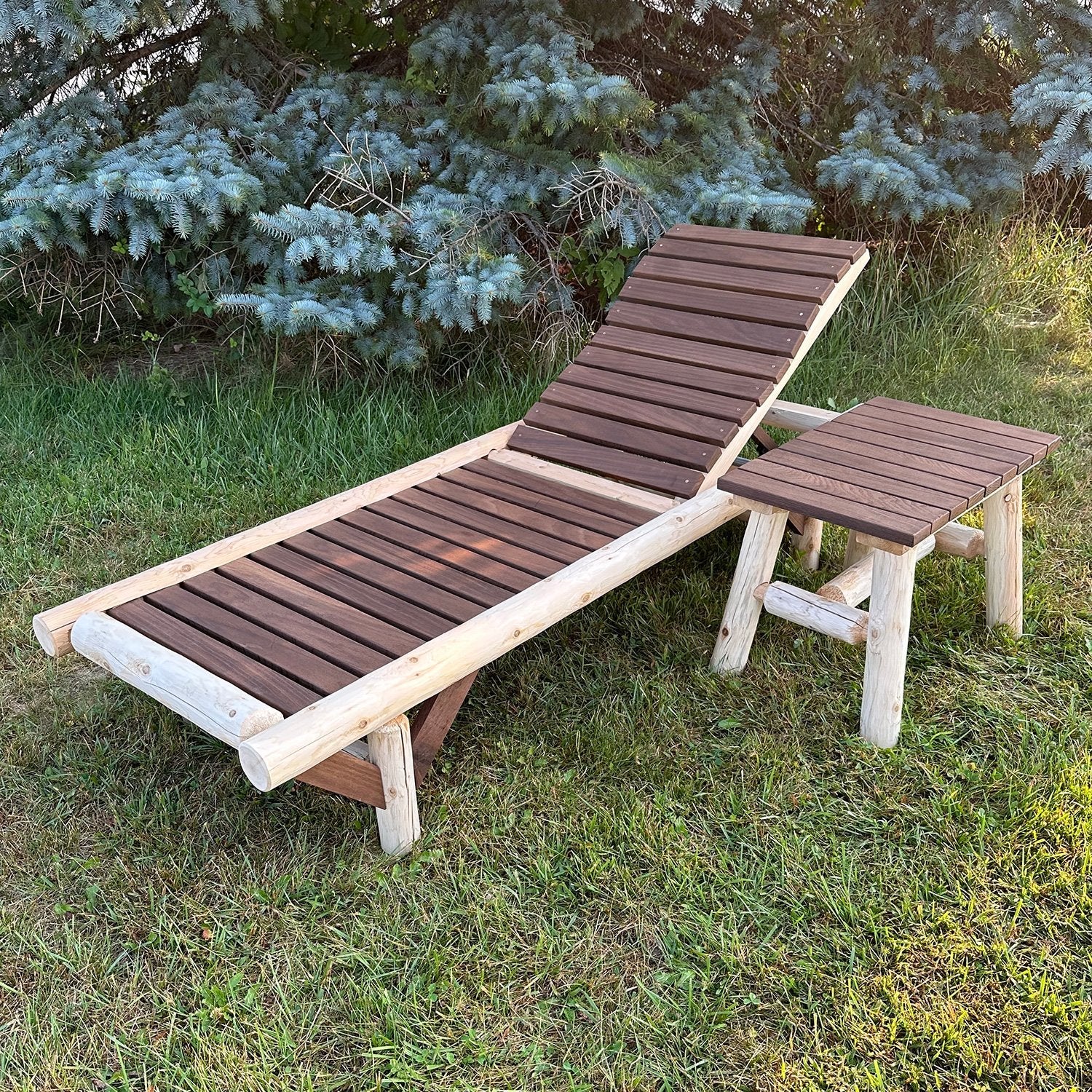 ThermaFusion End Table – Outdoor Setting with Chaise Lounge