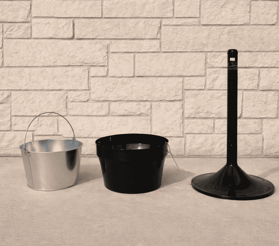 Commercial Outdoor Smokers Pole & Ashtray – 4.5 Gallon Steel, Black - Outdoorsiness
