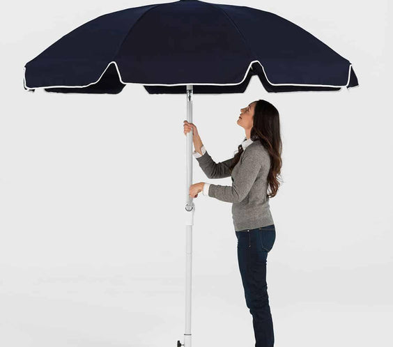 Frankford Catalina 7.5 Foot Octagon Fiberglass Market Patio Umbrella - Outdoorsiness