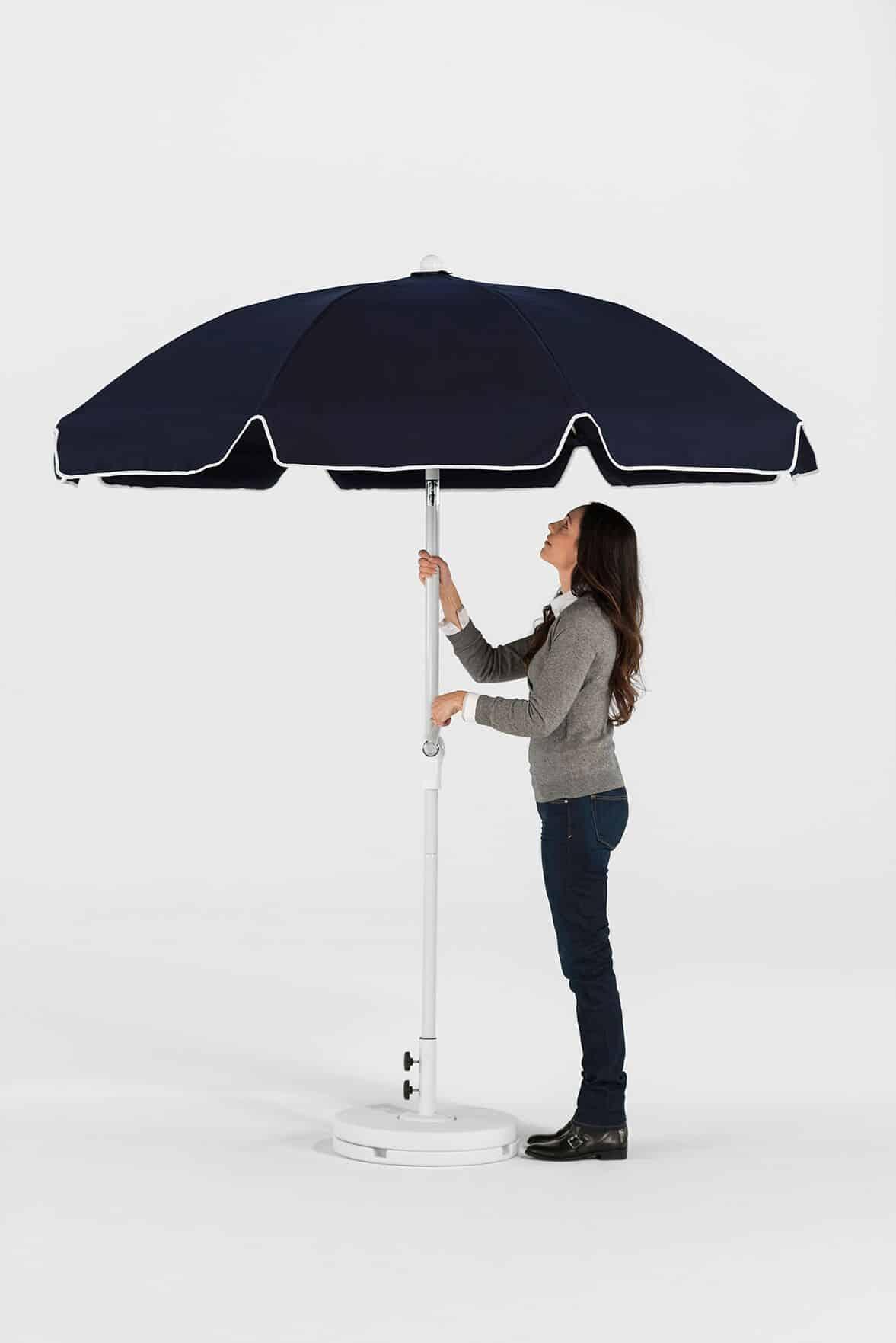 Frankford Catalina 7.5 Foot Octagon Fiberglass Market Patio Umbrella - Outdoorsiness