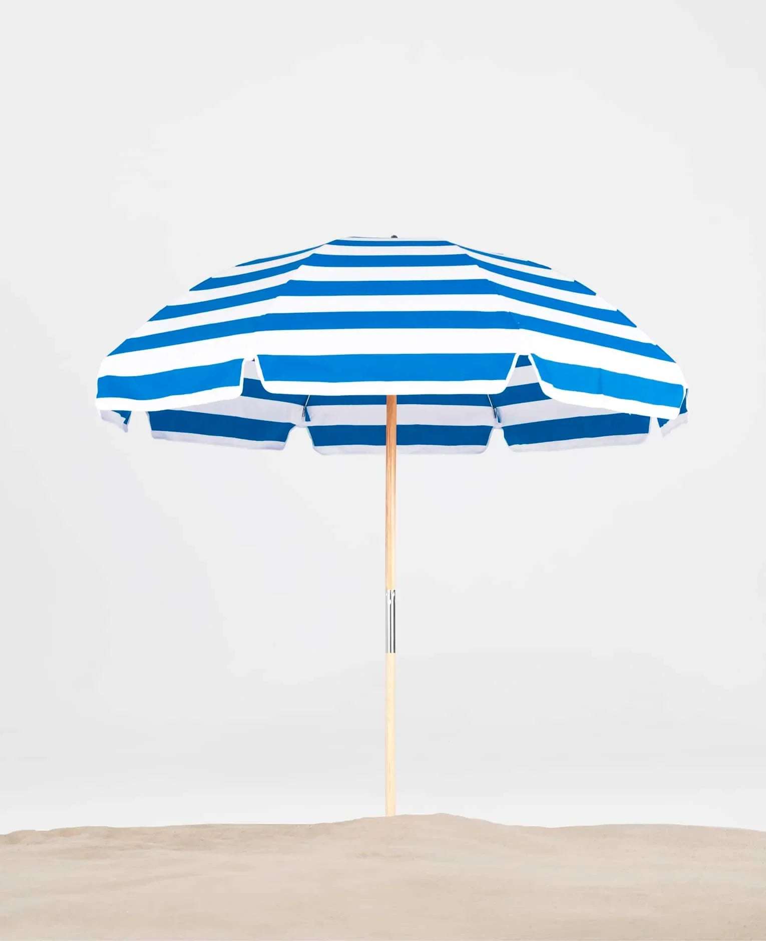Frankford Emerald Coast 7.5 Foot Octagon Ash Wood Beach Umbrella – Manual Lift, Marine Grade Acrylic - Outdoorsiness