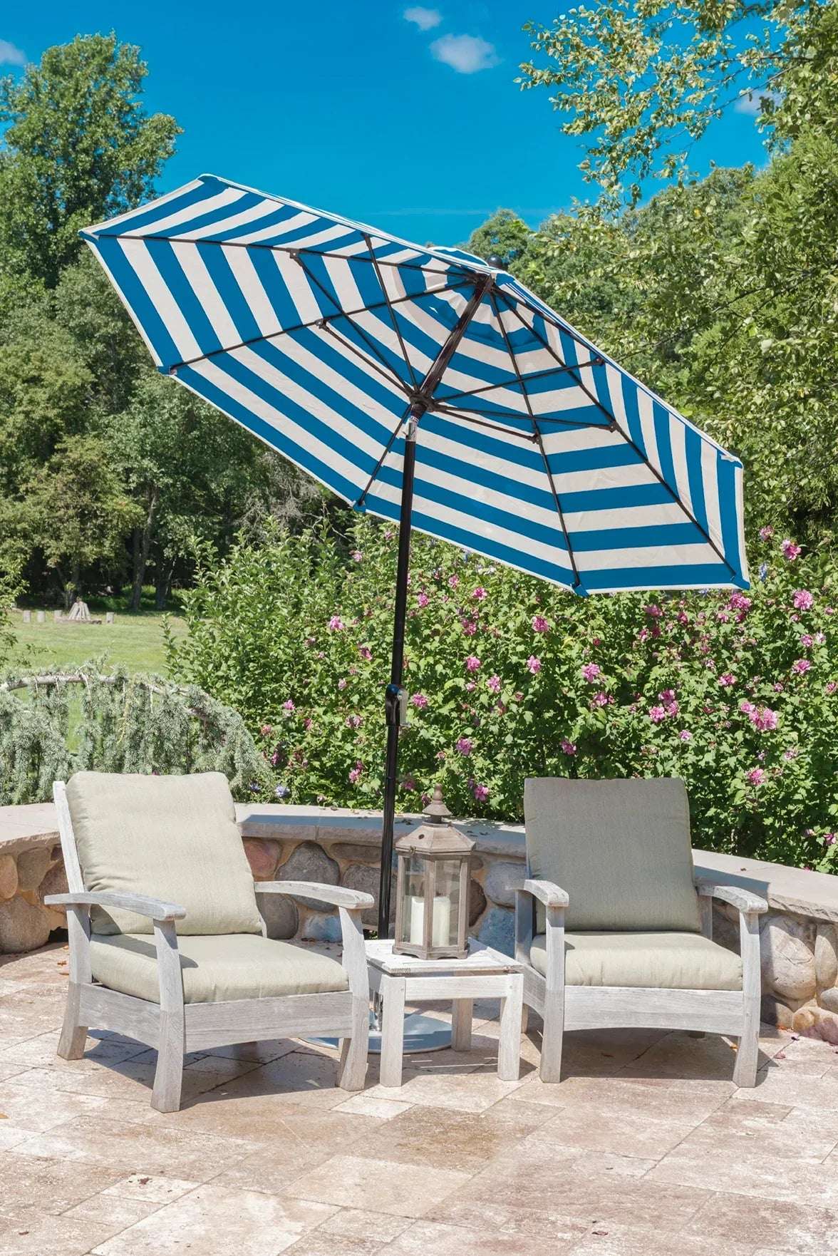 Frankford Monterey 7.5 Foot Octagon Fiberglass Market Umbrella – Crank & Auto Tilt - Outdoorsiness