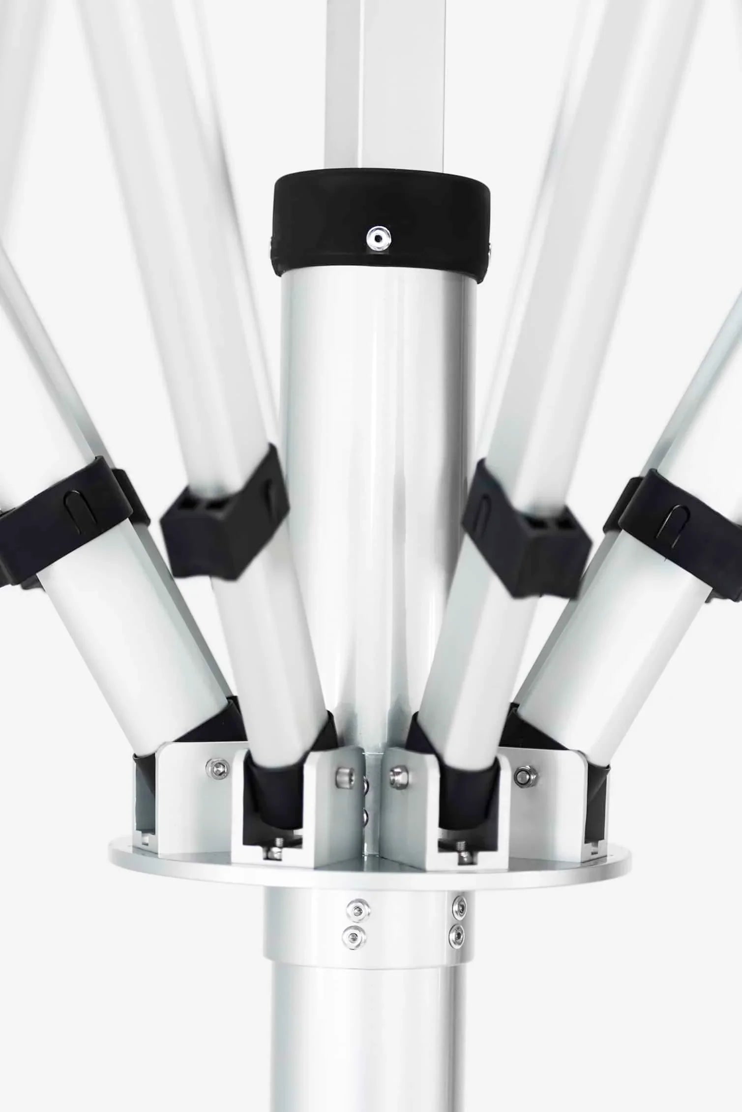 Frankford Nova Giant Center Aluminum Matte Silver 16 Foot Wide Octagon Telescoping Crank Umbrella