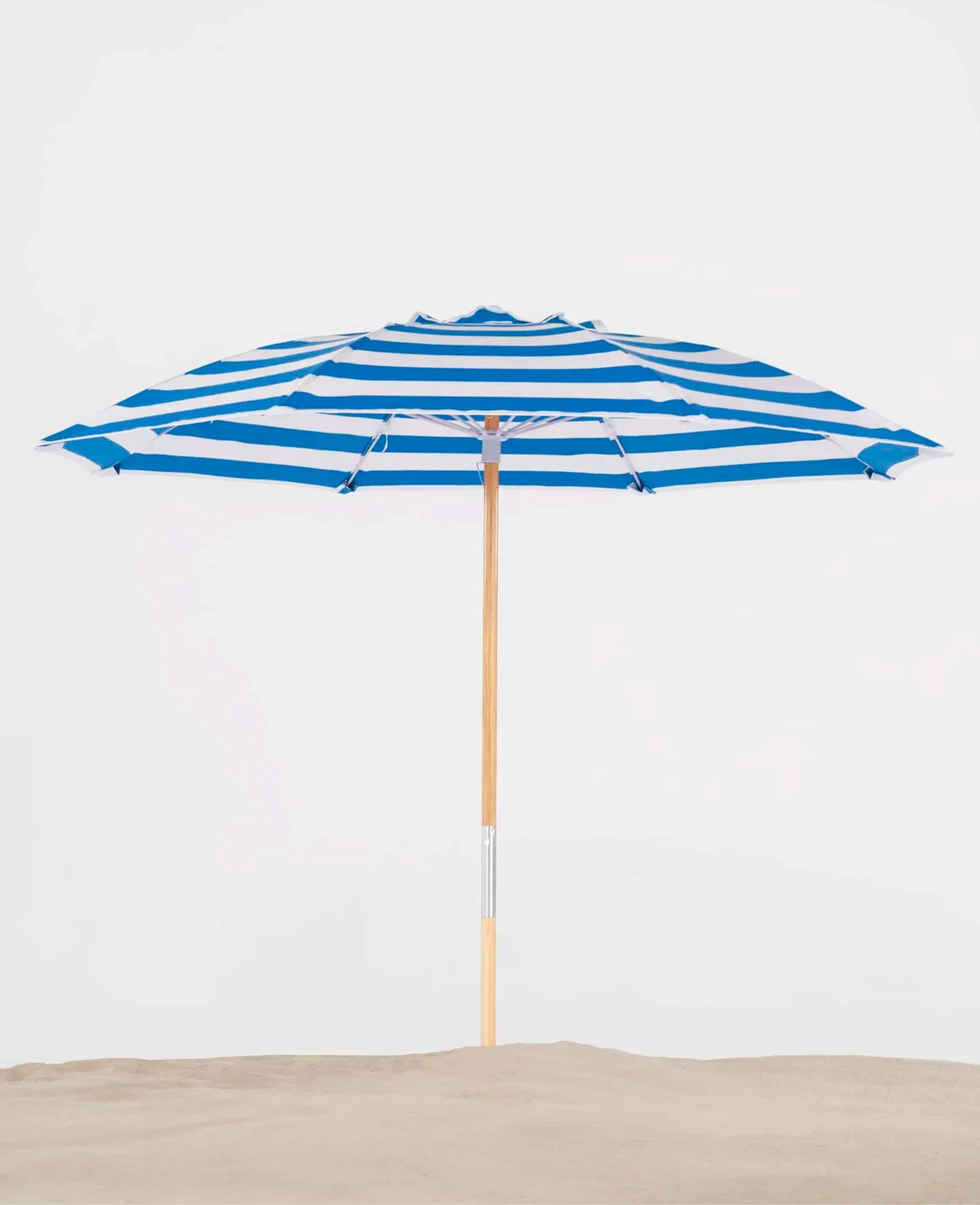 Frankford Avalon Fiberglass Beach 7.5 Foot Wide Octagon Manual Lift Umbrella