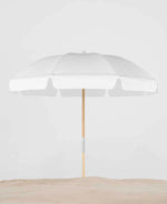 Frankford Avalon Fiberglass Beach 7.5 Foot Wide Octagon Manual Lift Umbrella