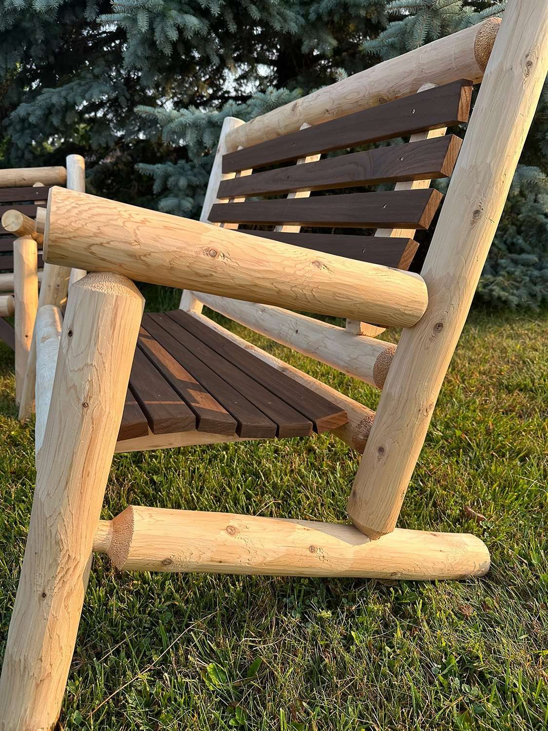 ThermaFusion Cedar Log 5-Foot Loveseat – Northern White Cedar & Red Oak – USA Made - Outdoorsiness